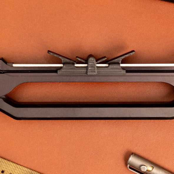 🔪✨Wicked Edge Venture Precision Knife Sharpener detail view